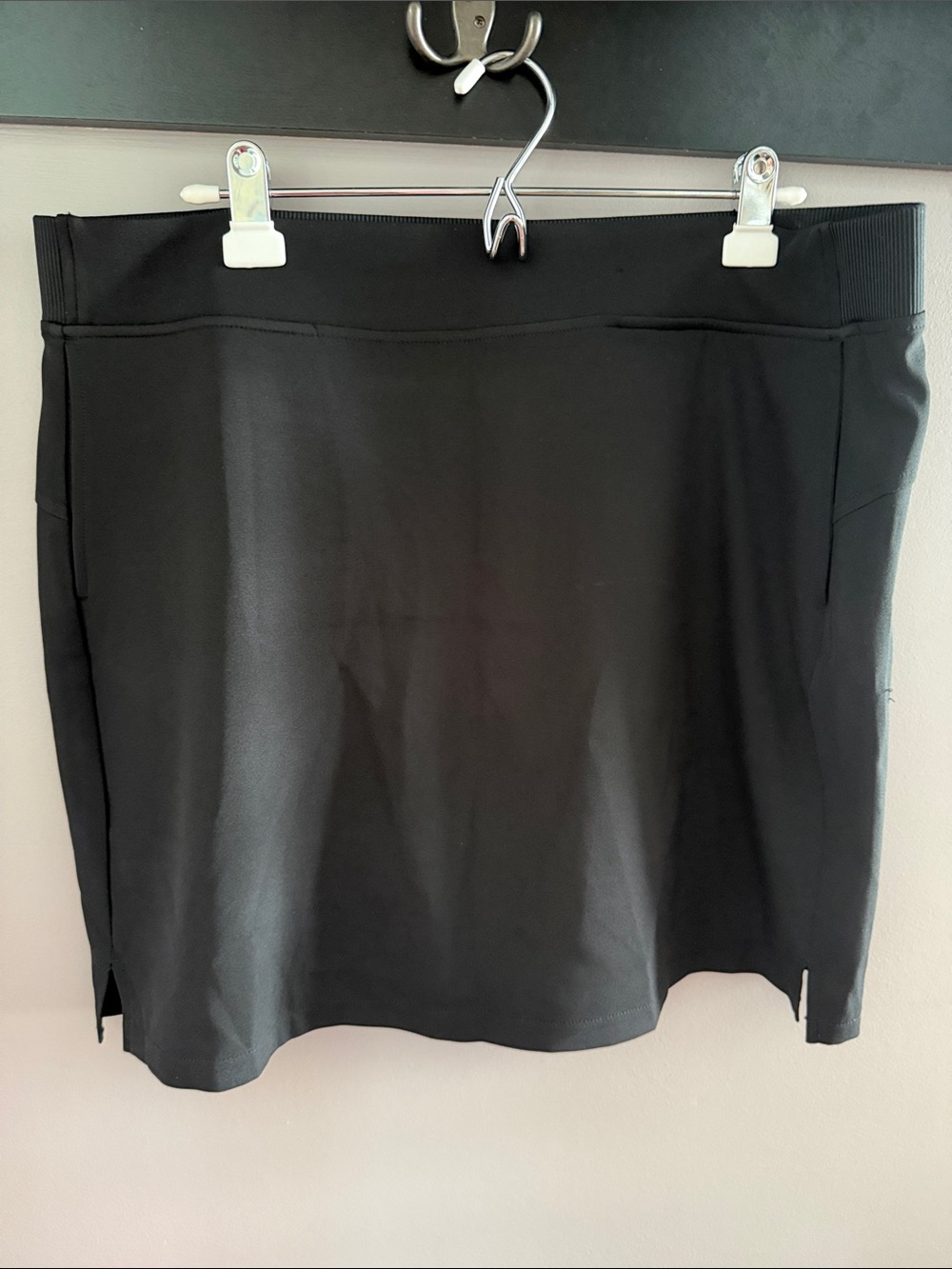 Sleek Black Skort with sewn in boy shorts XL